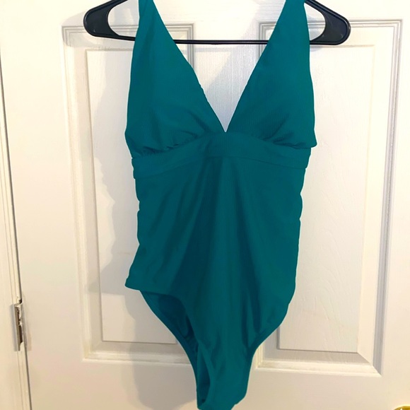 Time and Tru Women's Plus Plunge X Back One Piece Swimsuit, Size XL (16-18) - Picture 1 of 7